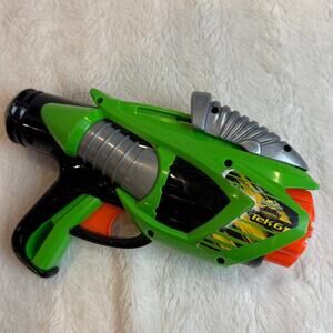 Buzz Bee Toys Air Warriors Tek 6 Blaster Soft Dart Gun Green 2005